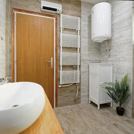 度假居 Vlady By Rent Istria *